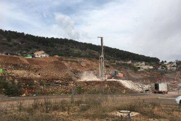 חצור – תחילת קידוחים לכלונסאות